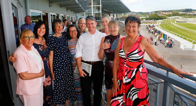 Newton Abbot Races, Newton Abbot, UK - 12 June 2026 Racegoers enjoying racing at Newton Abbot Racecourse, Newton Abbot, Devon, England - Newton Abbot Newton Abbot Racecourse Devon England Copyright: xPhilxMingo PPAUKx PPA-280661