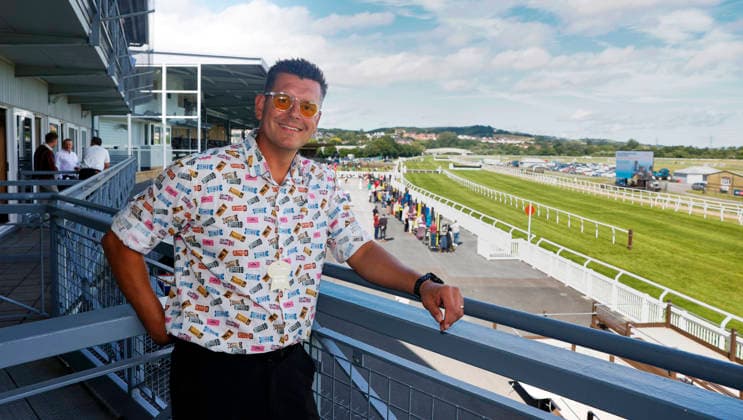 Newton Abbot Races, Newton Abbot, UK - 12 June 2026 Racegoers enjoying racing at Newton Abbot Racecourse, Newton Abbot, Devon, England - Newton Abbot Newton Abbot Racecourse Devon England Copyright: xPhilxMingo PPAUKx PPA-280663