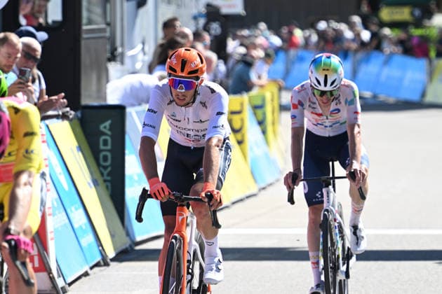 12-06-2026 Tour Auvergne - Rhone Alpes; Tappa 06 Saint Vulbas - Crest Voland; 2026, Net Company - Ineos; Vauquelin, Kevin; Crest Voland; 