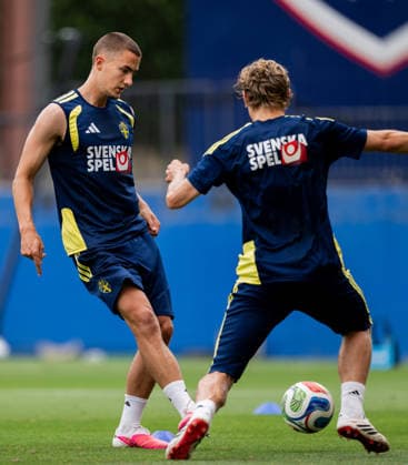 260612 Gustaf Lagerbielke of the Swedish national football team at a training session during day 2 of the FIFA World Cup, WM, Weltmeisterschaft, Fussball 2026 on June 12, 2026 in Dallas. Photo: Petter Arvidson BILDBYRAN kod PA PA1229 fotboll football soccer fotball vm fotbolls-vm fotball-vm fotbolls-vm 2026 fifa world cup 2026 träning practice training sverige sweden sverige a bbeng