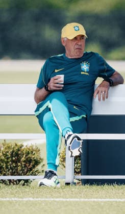 Treino da Seleção Brasileira NOVA JERSEY, NJ - 12.06.2026: TREINO DA SELEcaO BRASILEIRA - The coach of the Brazilian national team, Nationalteam Carlo Ancelotti, during a training session at the New York Red Bulls training center in Morristown, New Jersey, United States. The Brazilian team faces Morocco tomorrow in the first round of Group C of the 2026 FIFA World Cup, WM, Weltmeisterschaft, Fussball (Photo: Marcelo Machado de Melo Fotoarena) x2960542x  MarceloxMachadoxdexMelo