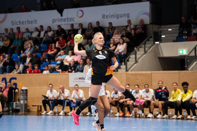 U20 Frauen-Nationalmannschaft Deutschland (GER) vs. U20 Frauen-Nationalmannschaft Frankreich (FRA), Handball, Vier-Nationenturnier, 12.6.2026, Saision 2025 2026, Hannover Ruslana Litvinov (Deutschland U20 Frauen, 08, spielt bei Buxtehuder SV) im Torwurf Hannover Sportzentrum Vinnhorst Deutschland