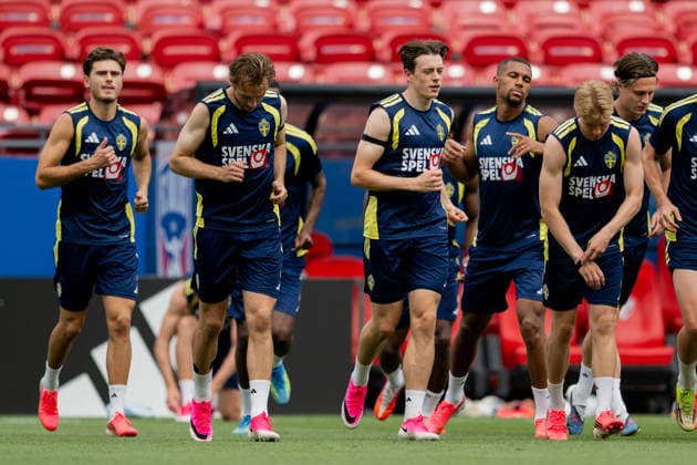 260612 Besfort Zeneli, Benjamin Nygren, Elliot Stroud, Isak Hien and Daniel Svensson of the Swedish national football team at a training session during day 2 of the FIFA World Cup, WM, Weltmeisterschaft, Fussball 2026 on June 12, 2026 in Dallas. Photo: Petter Arvidson BILDBYRAN kod PA PA1229 fotboll football soccer fotball vm fotbolls-vm fotball-vm fotbolls-vm 2026 fifa world cup 2026 träning practice training sverige sweden sverige a bbeng