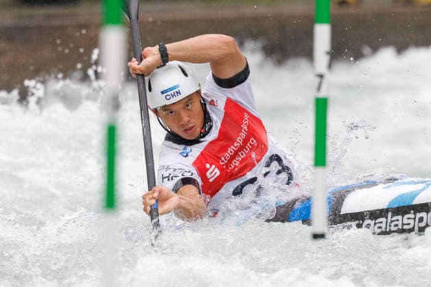 Xin Quan (CHN) bei ICF CANOE SLALOM WORLD CUP, Kanusport, Männer, Kajak, 2026, am 12.06.2026 in Augsburg, Eiskanal. Bayern Deutschland