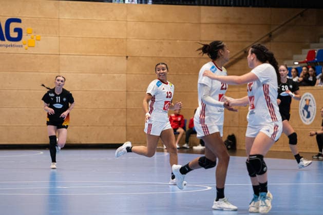 U20 Frauen-Nationalmannschaft Deutschland (GER) vs. U20 Frauen-Nationalmannschaft Frankreich (FRA), Handball, Vier-Nationenturnier, 12.6.2026, Saision 2025 2026, Hannover Elea Ferdilus (Frankreich U20 Frauen, 13) freut sich nach einem Tor Hannover Sportzentrum Vinnhorst Deutschland