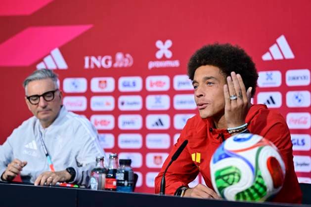 Belgian national football team - 2026 FIFA World Cup, WM, Weltmeisterschaft, Fussball - media activities 12 06 2026 RENTON, UNITED STATES OF AMERICA - JUNE 12 : Witsel Axel midfielder of Belgium and Steegen David Sports Communication Director of Royal Belgian Football Federation pictured during a press conference, PK, Pressekonferenz at the training grounds of the Belgian national football team during the 2026 FIFA World Cup on June 12, 2026 in Renton, United States of America, 12 06 2026 Renton United States of America  Copyright: xJanxDexMeuleneirx