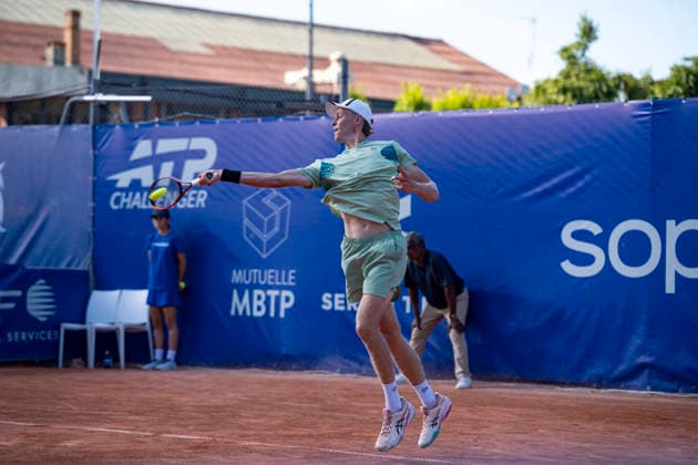TENNIS : Open Sopra Steria - Lyon Villeurbanne 12 06 2026 FÃ lix Balshaw affronte ClÃ ment Tabur lors du tournoi de tennis ATP, Tennis Herren Challenger Tour, Open Sopra Steria Ã Lyon-Villeurbanne, le 12 06 2026. Photo Sandrine Thesillat PsNewZ  Copyright: xSandrinexTHESILLATx
