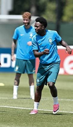 Ahead of Brazil v Morocco - FIFA World Cup, WM, Weltmeisterschaft, Fussball 2026 NEW YORK, UNITED STATES - JUNE 12: Vinicius Junior (R) of Brazil attends a training session ahead of the FIFA World Cup 2026 Group C qualifiers match between Brazil and Morocco at the New York New Jersey Stadium in New York State, United States, on June 12, 2026. Waleed Zein Anadolu New York United States. Editorial use only. Please get in touch for any other usage.  Copyright: x2026xAnadoluxWaleedxZeinx