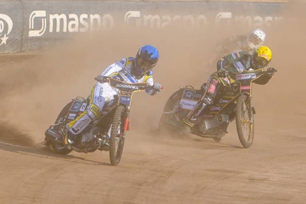 2026.06.12 Lublin Zuzel PGE Ekstraliga sezon 2026 Orlen Oil Motor Lublin - Krono Plast Wlokniarz Czestochowa N z Bartosz Banbor (N) Mads Hansen (Z) Franciszek Karczewski (B) Foto Wojciech Szubartowski PressFocus 2026.06.12 Lublin Speedway PGE Ekstraliga season 2026 Orlen Oil Motor Lublin - Krono Plast Wlokniarz Czestochowa Bartosz Banbor (N) Mads Hansen (Z) Franciszek Karczewski (B) Credit: Wojciech Szubartowski PressFocus NEWSPIX.PL --- newspix.pl 