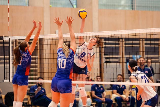 LJUBLJANA, SLOVENIA - JUNE 12: Eva Zatkovic of Slovenia (R) in action against Sara Osk Stefansdottir of Iceland (2L) during the 2026 Women s European Volleyball League match between Iceland and Slovenia at Vizmarje Brod Sports Hall, Ljubljana on June 12, 2026 in Ljubljana, Slovenia. (Photo by Jaka Vozlic Sports Press Photo).  Copyright: xJakaxVozlicx xSPPx Sportspressphoto_SPR165285