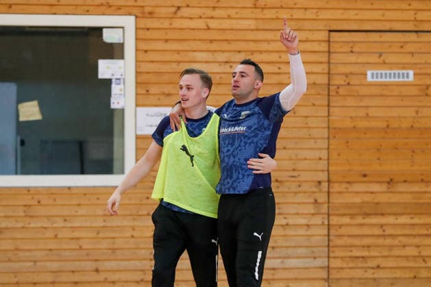 12.06.2026, xgox, Handball - EHF Champions League Media Day - und Abschlusstraining emspor, v.l. Tobias Grondahl (Berlin, 15), Aitor Arino (Berlin, 14) Zweikampf, Duell, Kampf, tackle Koeln