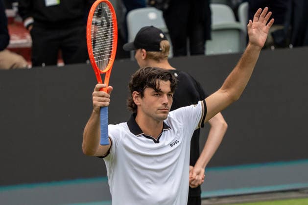 Taylor Fritz Jubel, Freude, Emotionen, Geste, Mattia Bellucci vs. Taylor Fritz, Tennis, ATP, Tennis Herren Turnier, Boss-Open, Center-Court, Viertelfinale, 12.06.2026, Mattia Bellucci vs. Taylor Fritz, Tennis, ATP-Turnier, Boss-Open, Center-Court, Viertelfinale, 12.06.2026, Stuttgart