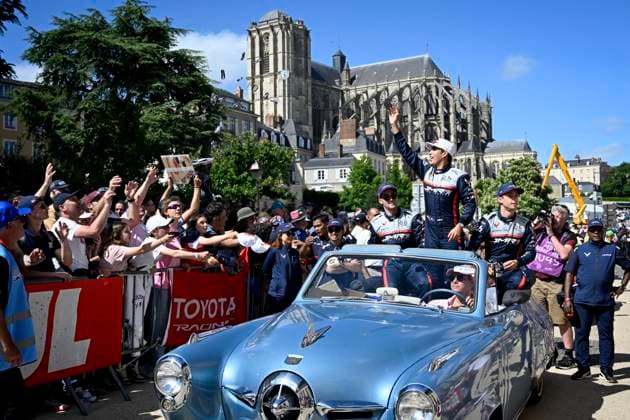 24H DU MANS PHOTOPQR OUEST FRANCE Marc OLLIVIER ; Le Mans ; 12 06 2026 ; TF 2 ( LMGT3 ), pilotée par Prince JEFRI IBRAHIM , Lorcan HANAFIN et Ben GREEN Ce vendredi 12 juin 2026, soit la veille du départ des 24 Heures du Mans, la 30e édition de la grande parade des pilotes défile dans le centre de Le Mans ( Sarthe ) Photo : Marc Ollivier Ouest-France Le Mans, France, june 12th 2026 24 Hours of Le Mans - The grand parade of drivers Le Mans France  Copyright: xPHOTOPQR OUESTxFRANCE MAXPPPxMarcxOLLIVIERx 20260612OFR6383 20260612OFR6383