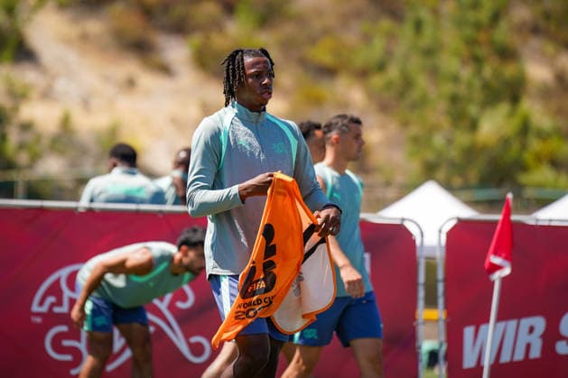 USA: Fussball FIFA World Cup, WM, Weltmeisterschaft, Fussball 2026 Training der Schweizer Nationalmannschaft im Basecamp San Diego (San Diego Jewish Academy, Carmel Valley, San Diego, Kalifornien): Johan Manzambi (Switzerland, 9) während einer Trainingseinheit der Schweizer Nationalmannschaft im offiziellen Team Base Camp in San Diego. Die Auswahl von Nationaltrainer Murat Yakin bereitet sich auf die FIFA-Weltmeisterschaft 2026 in den USA, Kanada und Mexiko vor.