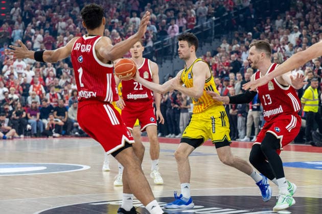 Oscar da Silva 1 (FC Bayern Basketball), Justus Hollatz 21 (FC Bayern Basketball), Jonas Mattisseck 9 (Alba Berlin), Andreas Obst 13 (FC Bayern Basketball), FC Bayern Basketball vs. Alba Berlin, BBL, Finale 1, 12.06.2026 Muenchen Bayern Deutschland