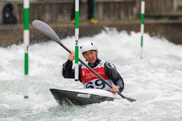 Kazuya Adachi (JPN) bei ICF CANOE SLALOM WORLD CUP, Kanusport, Männer, Kajak, 2026, am 12.06.2026 in Augsburg, Eiskanal. Bayern Deutschland