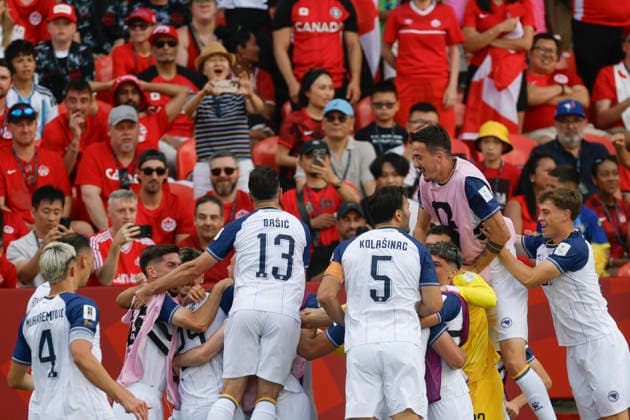 Players from Bosnia and Herzegovina celebrate a goal in a Group B match of the 2026 FIFA World Cup, WM, Weltmeisterschaft, Fussball between Canada and Bosnia and Herzegovina at BMO Field in Toronto,Canada, 12 June 2026. Fifa World Cup 2026 - Group B - Canada vs Bosnia and Herzegovina !ACHTUNG: NUR REDAKTIONELLE NUTZUNG!  Copyright: xBienvenidoxVelascox GR5173 20260612-55020580430_1