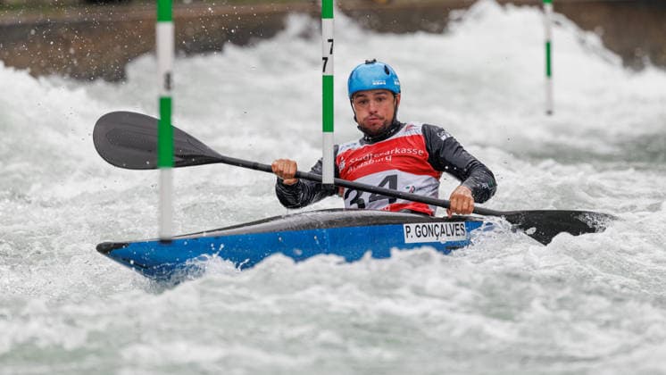 Pedro Goncalves (BRA) bei ICF CANOE SLALOM WORLD CUP, Kanusport, Männer, Kajak, 2026, am 12.06.2026 in Augsburg, Eiskanal. Bayern Deutschland