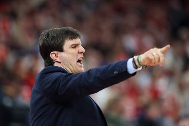 Pedro Calles (Alba Berlin, Chef-Trainer) gestikuliert, GER, FC Bayern Basketball vs. Alba Berlin, Basketball, easycredit Basketball Bundesliga, Playoffs, Finale, Spiel 1, Saison 2025 2026, 12.06.2026, GER, FC Bayern Basketball vs. Alba Berlin, Basketball, easycredit Basketball Bundesliga, Playoffs, Finale, Spiel 1, Saison 2025 2026, 12.06.2026 Muenchen