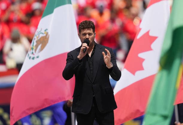 June 12 2026: Michael Buble (Canada) gestures during Canada and Bosnia and Herzegovina, FIFA World Cup, WM, Weltmeisterschaft, Fussball 2026, at Toronto Stadium in Toronto, Canada. CSM Canada V Bosnia And Herzegovina: Group B - FIFA World Cup 2026  - ZUMAc04_ 20260612_zma_c04_051 Copyright: xKimxPricex