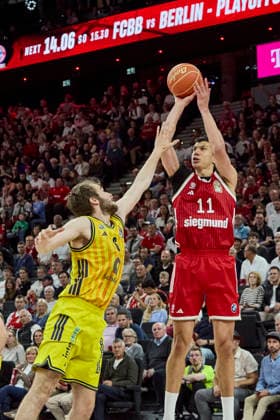 Deutsche Basketball Bundesliga (BBL), FC Bayern München Basketball vs ALBA Berlin, München FC Bayern Basketball, Berlin ALBA, 2026-06-12 in München (SAP Garden) LUCIC Vladimir (FC Bayern München Basketball Small Forward (SF) Nr11-FCBB11), DELOW Malte (ALBA Berlin Small Forward (SF) Nr6-BER6) sportworld München SAP Garden Bayern Deutschland