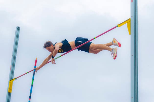 Ingolstadt, Deutschland 12. Juni 2026: Leichtathletik - MTV Meet-IN 2026 Im Bild: Leo Trumpp (TSV Gräfelfing) beim Stabhochsprung MTV-Stadion Bayern