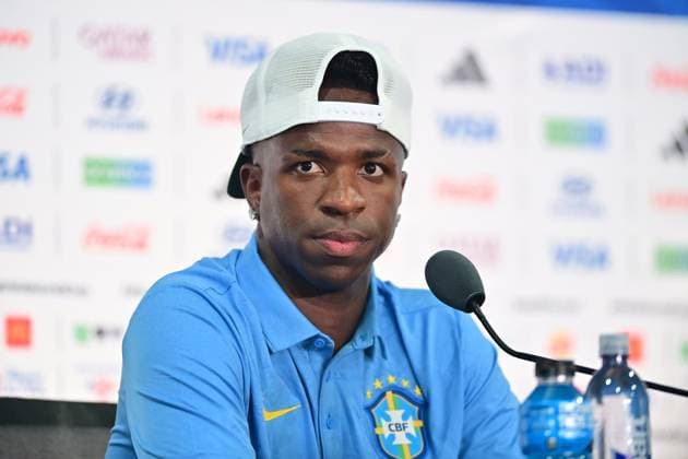 MetLife Stadium NEW JERSEY (NY), 12 06 2026 - SPORTS WORLD CUP: FOOTBALL-BRAZIL - Player Vinicius Junior, accompanied by coach Carlos Ancelotti, during a press conference, PK, Pressekonferenz held in the press room of MetLife Stadium, in New Jersey, on the afternoon of Friday, June 12. The team is preparing to face Morocco (MAR) in the first round of Group C of the 2026 FIFA World Cup, WM, Weltmeisterschaft, Fussball (Photo: Eduardo Carmim Photo Premium SPP) 30930 (Eduardo Carmim SPP)  Copyright: xEduardoxCarmimx xSPPx spp-en-EdCa-eduardo_carmim_photo_premium_490907