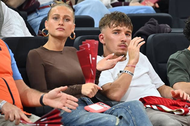 Lennart KARL (Bayern Muenchen) mit Freundin Zoe KAEPPELE. Basketball BBL,Saison 2025 2026 Play Off Finale Spiel 1, FC Bayern Muenchen - Alba Berlin am 12.06.2026 S A P G A R D EN