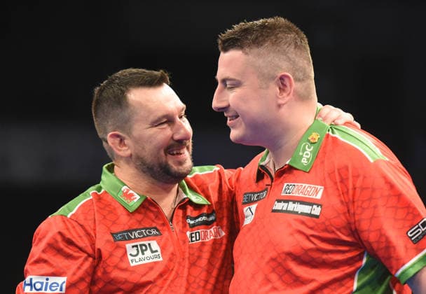 12.06.2026, xhbx, Dart World Cup of Darts 2026, v.l. Jonny Clayton (Wales), Nick Kenny (Wales) jubeln jubelt nach Spielende. (DFL DFB REGULATIONS PROHIBIT ANY USE OF PHOTOGRAPHS as IMAGE SEQUENCES and or QUASI-VIDEO) Frankfurt