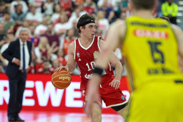 Justinian Jessup (FC Bayern Basketball, 10) mit Ball, GER, FC Bayern Basketball vs. Alba Berlin, Basketball, easycredit Basketball Bundesliga, Playoffs, Finale, Spiel 1, Saison 2025 2026, 12.06.2026, GER, FC Bayern Basketball vs. Alba Berlin, Basketball, easycredit Basketball Bundesliga, Playoffs, Finale, Spiel 1, Saison 2025 2026, 12.06.2026 Muenchen
