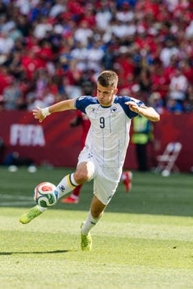 Samed Baždar of Bosnia and Herzegovina in action during the FIFA World Cup, WM, Weltmeisterschaft, Fussball game between Canada and Bosnia and Herzegovina at Toronto Stadium on June 12, 2026 in Toronto, Ontario, Canada  Copyright: xCurtisxWongx xSPPx Sportspressphoto_SPR165449