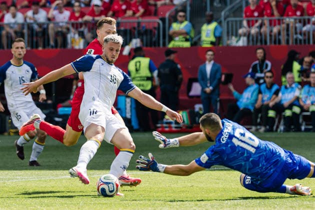 Ermedin Demirovi? of Bosnia and Herzegovina shoots at goal during the FIFA World Cup, WM, Weltmeisterschaft, Fussball game between Canada and Bosnia and Herzegovina at Toronto Stadium on June 12, 2026 in Toronto, Ontario, Canada  Copyright: xCurtisxWongx xSPPx Sportspressphoto_SPR165457