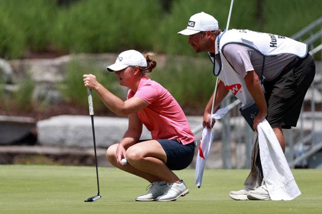 Dow Championship Midland, MI - JUNE 12: Isi Gabsa of Germany lines up her putt with her caddie on the 18th green during the second round of the Dow Championship at Midland Country Club on June 12, 2026 in Midland, Michigan. Midland Michigan United States  Copyright: xAmyxLemusx originalFilename:lemus-dowchamp260612_npYmp.jpg