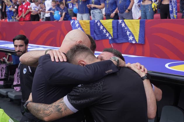 12.06.2026, Toronto Stadium, Toronto, CAN, WM FIFA 2026, Vorrunde, Kanada vs Bosnien-Herzegowina, im Bild Trainer Sergej Barbarez (Bosnien) (Photo by Hasan Bratic DeFodi Images) -