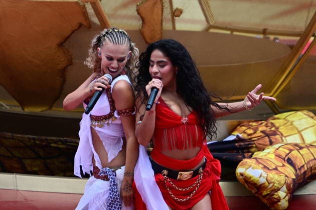 June 12, 2026, Toronto, On, CANADA: Shakira performs with Jessie Reyez, left, during the opening ceremony prior to group B World Cup soccer action between Canada and Bosnia and Herzegovina, in Toronto, Friday, June 12, 2026. CANADA V. BOSNIA HERZEGOVINA  - ZUMAc35_ 20260612_zaf_c35_171 Copyright: xSammyxKoganx