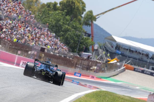 Formula 1 Aramco Gran Premio de Espana 2026 Nicolas LEROOY OVERTAKE MAXPPP - Montmeló 12 06 2026 63 RUSSELL George (gbr), Mercedes-AMG PETRONAS Formula One Team, portrait at the Formula 1 Aramco Gran Premio de Espana 2026, the 7th round of the 2026 FIA Formula 1 World Championship, WM, Weltmeisterschaft at the Circuit de Barcelona-Catalunya in Montmeló, Spain, from 11 to 14 June 2026 Montmeló Circuit Barcelona-Catalunya Spain  Copyright: xOVERTAKExNicolasxLEROOY MAXPPPxNicolasxLEROOYx OVT202606136653 OVT202606136653