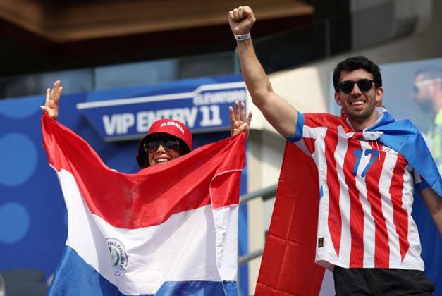 . - United States v Paraguay, FIFA World Cup, WM, Weltmeisterschaft, Fussball 2026, Group D, SoFi Stadium, Los Angeles Stadium, Los Angeles, USA, 12th June 2026. DC Photos Crystal Pix Paraguay fans ahead of kick off. - United States v Paraguay, FiFA World Cup 2026, Group D, SoFi Stadium, Los Angeles Stadium, Los Angeles, USA, 12th June 2026. DC Photos Crystal Pix Los Angeles Los Angeles Stadium United States Of America Copyright: xDCxPhotosx CP_United_States_Paraguay_120626_DC_01