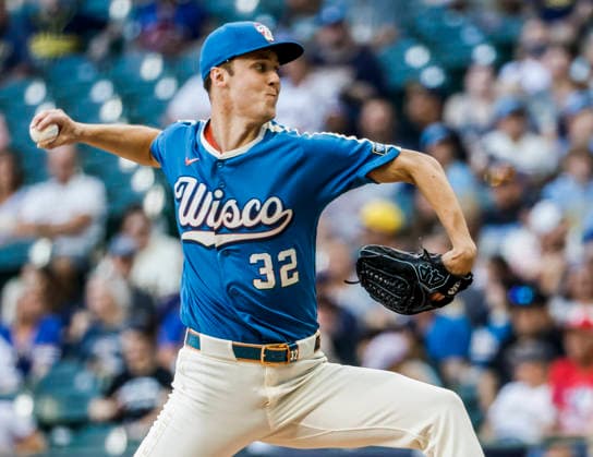 Milwaukee Brewers starting pitcher Jacob Misiorowski throws in the first inning of the MLB, Baseball Herren, USA game between the Philadelphia Phillies and the Milwaukee Brewers at American Family Field in Milwaukee, Wisconsin on Friday, June 12, 2026.  MIL20260612806 TANNENxMAURY