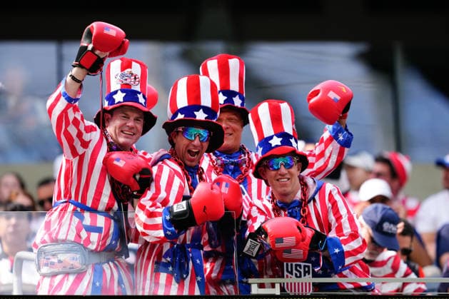 USA v Paraguay: Group D - FIFA World Cup, WM, Weltmeisterschaft, Fussball 2026 Supporters of USA pose for the photo during the FIFA World Cup 2026 Group D match between USA and Paraguay at Los Angeles Stadium on June 12, 2026 in Los Angeles, California. Los Angeles California United States  Copyright: xJosexBretonx originalFilename:bretonhernandez-usavpara260612_npxEw.jpg
