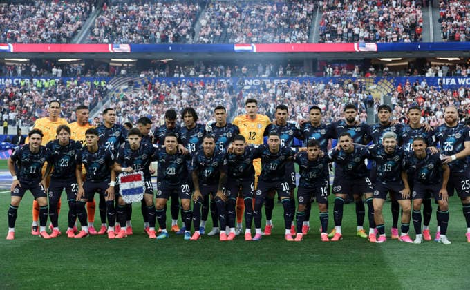 (260613) -- LOS ANGELES, June 13, 2026 -- Players of Paraguay pose for group photos before the group D match between the United States and Paraguay at the 2026 FIFA World Cup, WM, Weltmeisterschaft, Fussball at Los Angeles Stadium in Los Angeles, the United States, June 12, 2026. ) (SP)U.S.-LOS ANGELES-FOOTBALL-FIFA WORLD CUP-GROUP D-USA VS PRY MaoxSiqian 