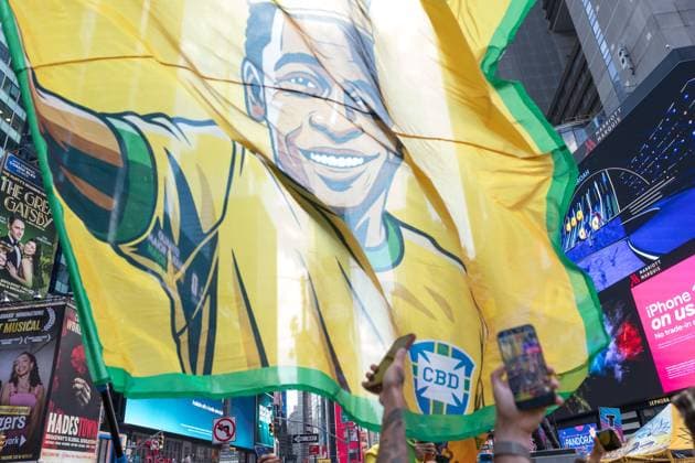 Brazilian fans in Times Square Brazilian fans gather in Times Square in New York to cheer for the Brazilian national team, Nationalteam on the eve of the World Cup s opening match in the United States this Friday, June 12, 2026. NEW YORK NEW YORK USA Copyright: xVanessaxCarvalhox