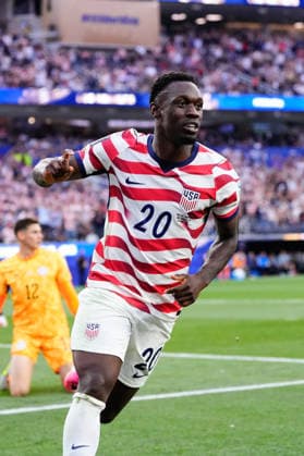 USA v Paraguay - FIFA World Cup, WM, Weltmeisterschaft, Fussball 2026 - Group D LOS ANGELES, USA - JUNE 12: Folarin Balogun of USA celebrates a goal dismissed by VAR during the 2026 FIFA World Cup First Stage Group D match between USA and Paraguay at SoFi Stadium (Los Angeles Stadium) in Los Angeles, California, United States on June 12, 2026. Jose Hernandez Anadolu California United States. Editorial use only. Please get in touch for any other usage.  Copyright: x2026xAnadoluxJosexHernandezx