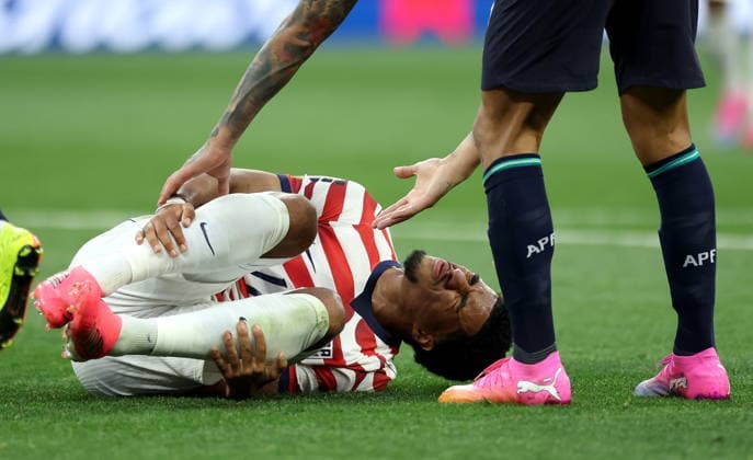 FIFA World Cup, WM, Weltmeisterschaft, Fussball 2026 - Group D - USA vs Paraguay Malik Tillman of USA lies on the pitch following a tackle during the FIFA World Cup 2026 group stage match USA against Paraguay, in Los Angeles, California, USA, 12 June 2026. LOS ANGELES United States  Copyright: xCHRISxTORRESx