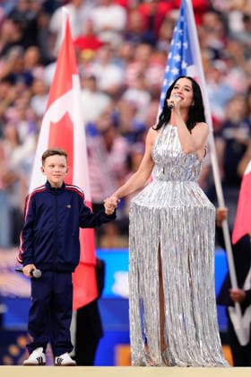 USA v Paraguay: Group D - FIFA World Cup, WM, Weltmeisterschaft, Fussball 2026 Katy Perry and Tius Luka perform at the Opening Ceremony during the FIFA World Cup 2026 Group D match between USA and Paraguay at Los Angeles Stadium on June 12, 2026 in Los Angeles, California. Los Angeles California United States  Copyright: xJosexBretonx originalFilename:bretonhernandez-usavpara260612_npN3q.jpg