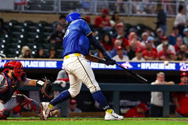 June 12th, 2026: Minnesota Twins designated hitter Josh Bell (56) hits a RBI double in the sixth inning of a MLB, Baseball Herren, USA Baseball game between the St. Louis Cardinals and the Minnesota Twins at Target Field in Minneapolis, Minnesota. CSM Minneapolis USA - ZUMAc04_ 20260612_zma_c04_247 Copyright: xStevenxGarciax