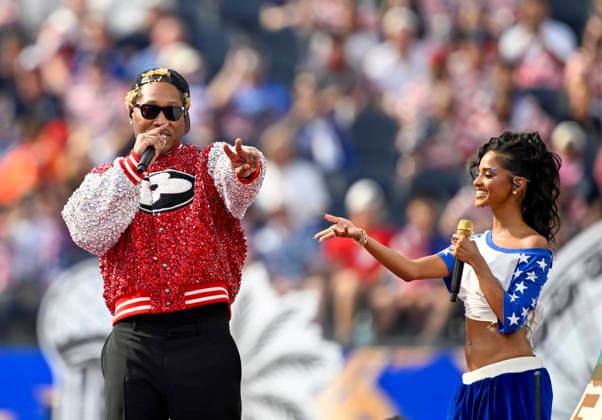 June 12, 2026 Future, left, and Tyla perform during the opening ceremony before the FIFA World Cup, WM, Weltmeisterschaft, Fussball 2026 Group D match between USA and Paraguay in Inglewood, California. Mandatory Photo Credit : CSM USA forward Christian Pulisic (10) Inglewood United States of America - ZUMAc04_ 20260612_zma_c04_291 Copyright: xCharlesxBausx