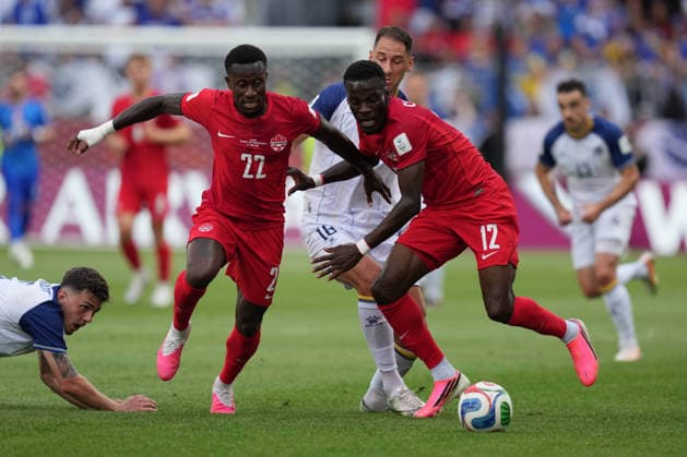 Toronto, Canada - 12 June: Tani Oluwaseyi 12 of Canada and Richie Laryea 22 of Canada in action during the FIFA World Cup, WM, Weltmeisterschaft, Fussball 2026 match between Canada vs Bosnia and Herzegovina at Toronto Stadium on 12 June 2026. Toronto Toronto Stadium Canada Copyright: xOPAxImagesxMohammadxKaramalix