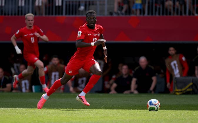 Fussball FIFA WM 2026 Vorrunde Gruppe B in Toronto Kanada - Bosnien - Herzegowina 12.06.2026 Tani Oluwaseyi (Kanada)