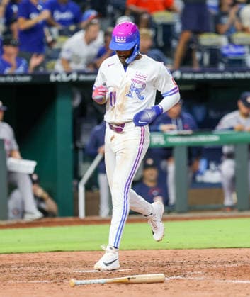 JUNE 12, 2026: Kansas City Royals third baseman Maikel Garcia (11) scores in the 8th inning against the Houston Astros at Kauffman Stadium in Kansas City, MO. CSM Kansas City United States - ZUMAc04_ 20260613_zma_c04_037 Copyright: xRomanxPunox