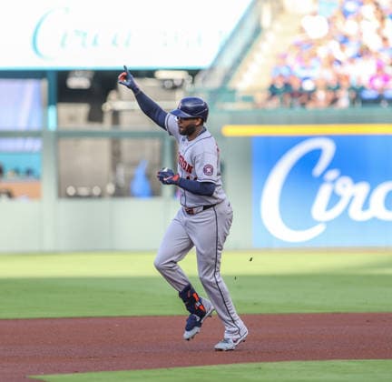 JUNE 12, 2026: Houston Astros designated hitter Yordan Alvarez (44) points toward the bullpen after hitting a home run in the 1st inning against the Kansas City Royals at Kauffman Stadium in Kansas City, MO. CSM Kansas City United States - ZUMAc04_ 20260613_zma_c04_044 Copyright: xRomanxPunox